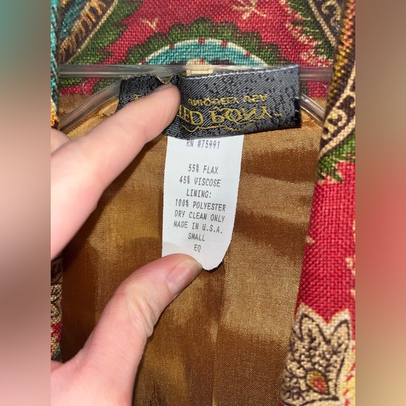 VINTAGE Rare Painted Pony size small red with multi colored paisley print blazer - Picture 4 of 6